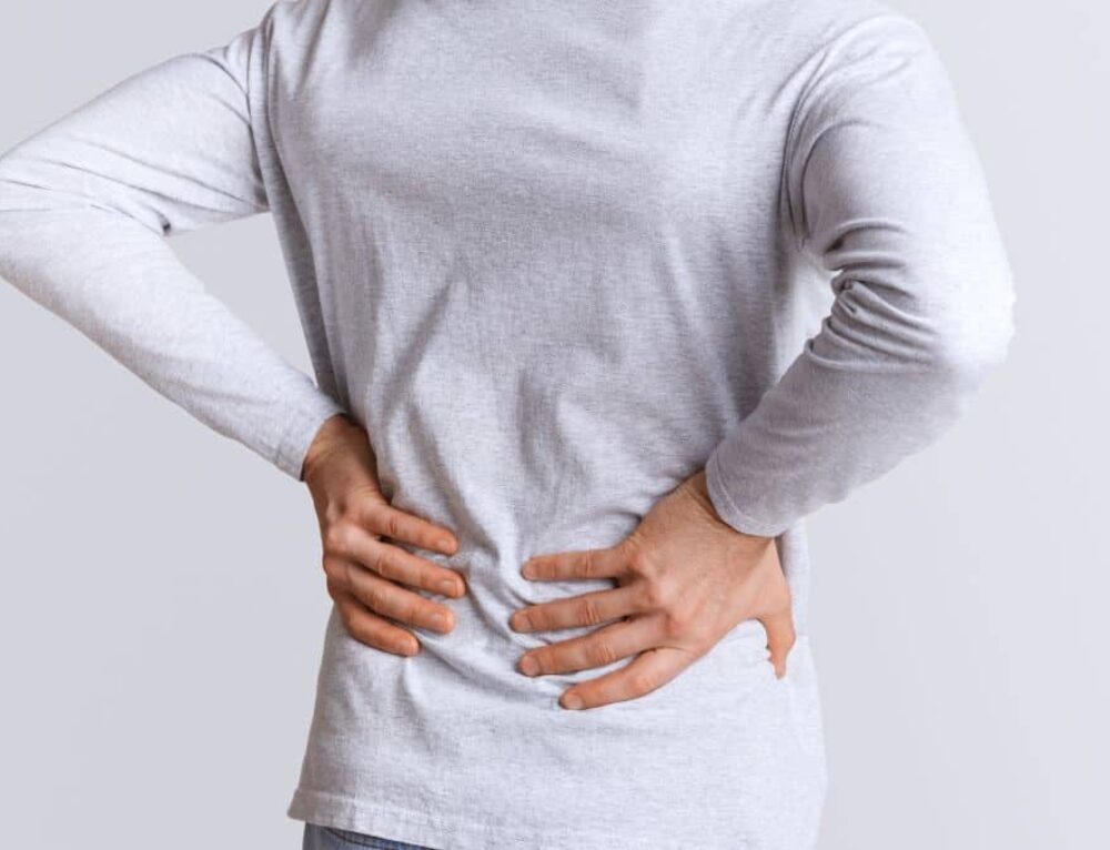 why-does-my-lower-back-hurt-when-i-stand-too-long-li-spine